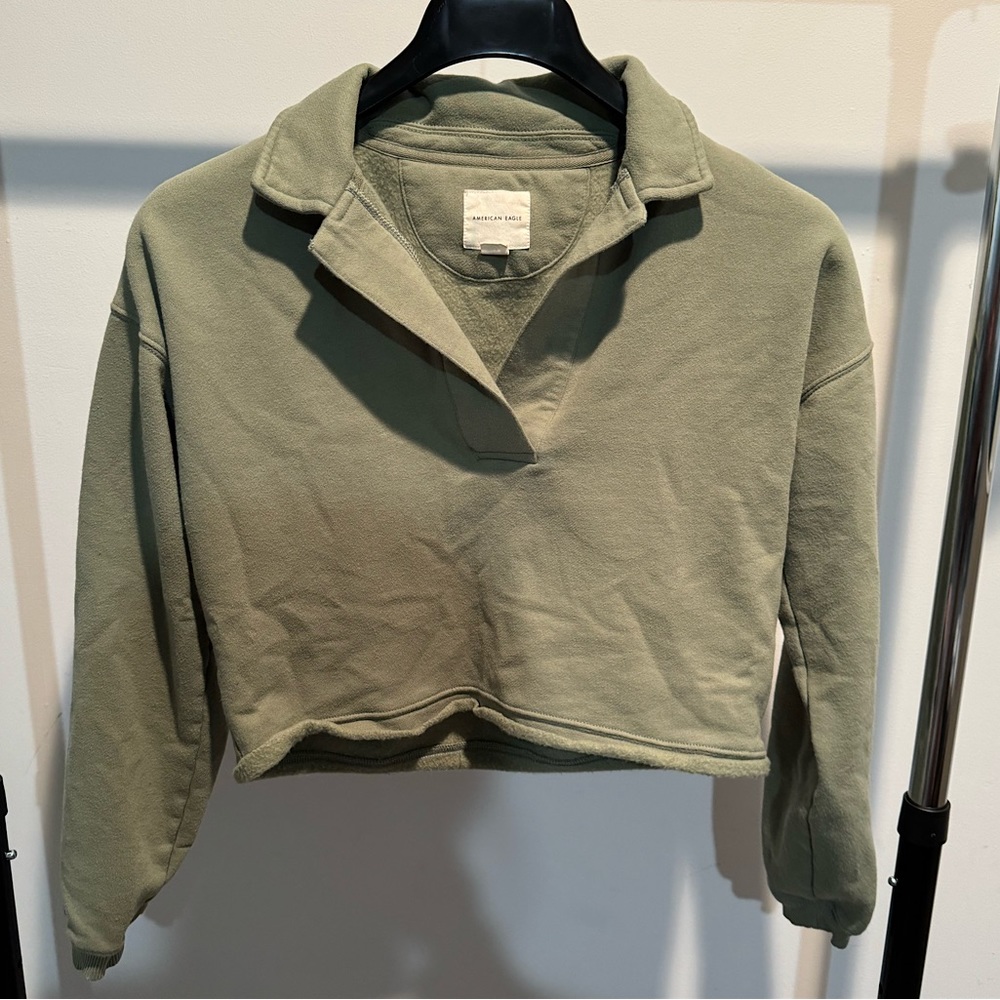 American Eagle Cropped Long Sleeve